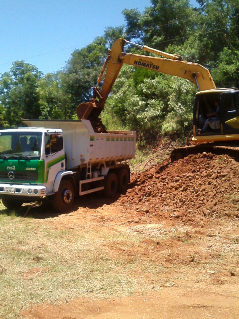 Mesmo com Dificuldades Secretaria de Obras intensifica trabalhos no Interior